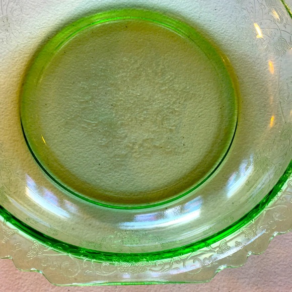 Green Florentine Depression Glass Berry Bowl - Picture 8 of 10